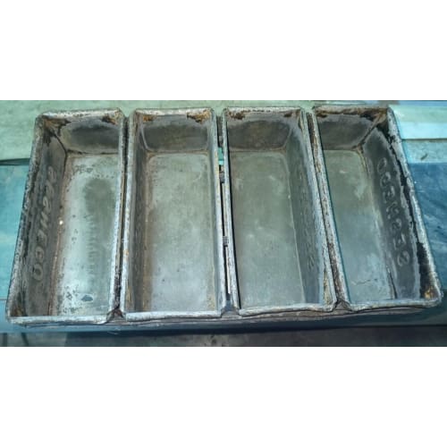 Bo4 4 Division Bread Pans/ Preowned/ Used/ Second Hand
