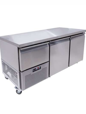 2.5 Solid Door 750mm Underbar UFS7018