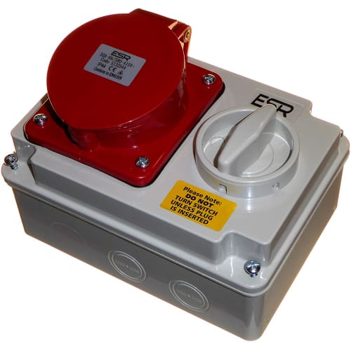 Socket With Interlock 32a 3hp Rikz325